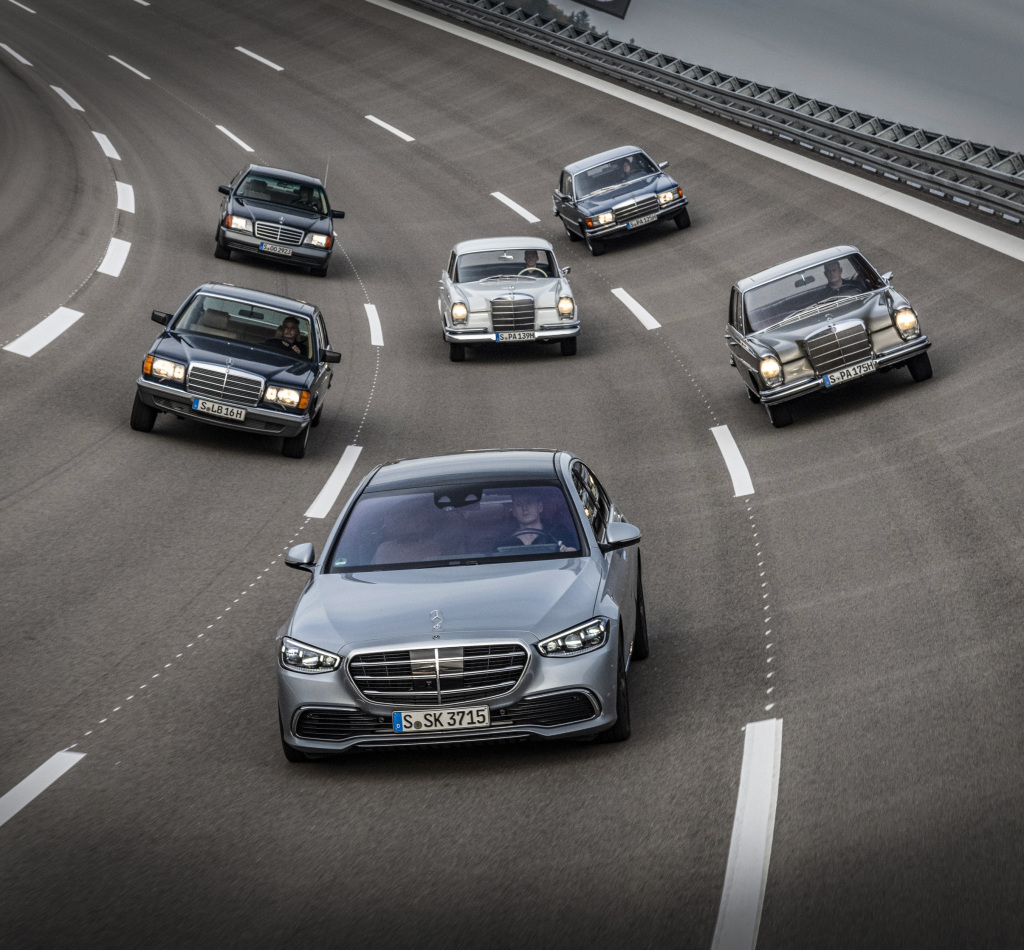 ▲'프레스티지카'는 자동차가 고급화를 추구할 때 도달하는 하나의 궁극점이다. 메르세데스-벤츠 S-클래스는 어느 시대에서나 글로벌 고급차의 기준점이었다. 7세대로 거듭난 더 뉴 S-클래스 역시 새로운 역사를 만들어가고 있다. 생산 단계부터 생애 전주기까지 '친환경'을 추진한다. (출처=다임러 미디어)