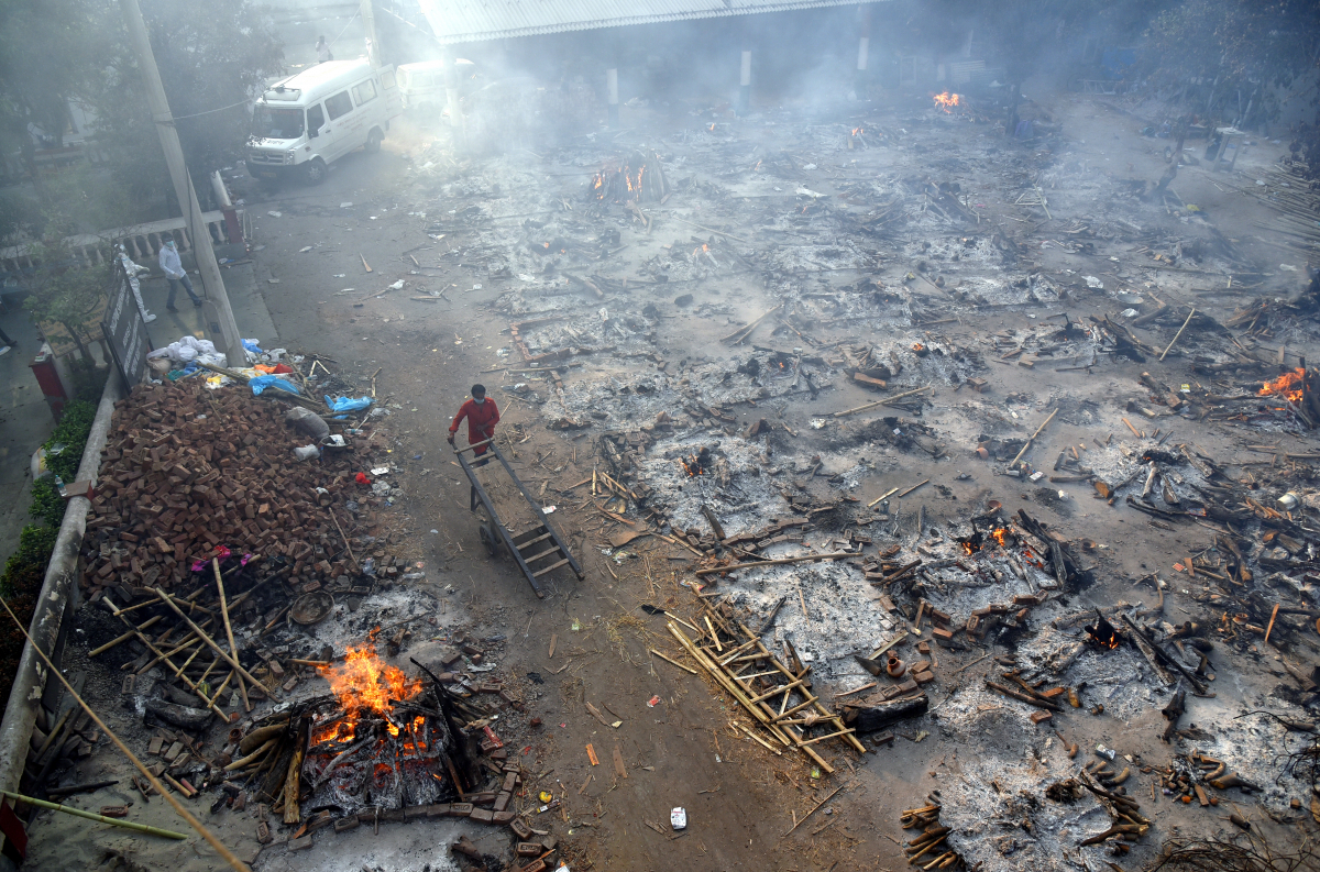 ▲최근 인도에서 코로나19 확진자와 사망자가 폭증하고 있는 가운데, 정부가 내국인 귀국 목적의 인도 부정기 항공편을 신속히 허가하고 귀국 교민에 대해서는 별도의 시설격리도 하지 않기로 했다. (EPA연합뉴스)