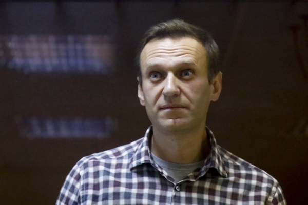 ▲2월 20일(현지시간) 러시아 야권 운동가 알렉세이 나발니가 러시아 모스크바 바부스킨스키 지방법원에 출두해 재판을 받고 있다. 모스크바/AP연합뉴스
