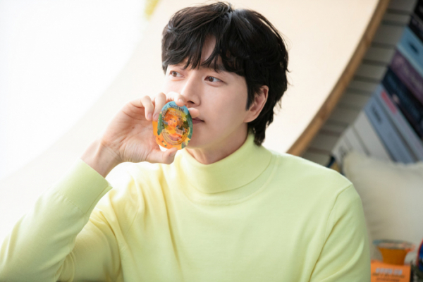 ▲박해진(사진제공=마운틴무브먼트, 썬키스트)