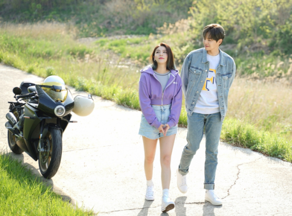 ▲에일리(사진=로켓쓰리엔터테인먼트 제공)