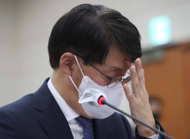 ▲안경덕 고용노동부 장관 후보자가 4일 오전 서울 여의도 국회 환경노동위원회 전체회의에서 열린 인사청문회에 출석하고 있다. (연합뉴스)