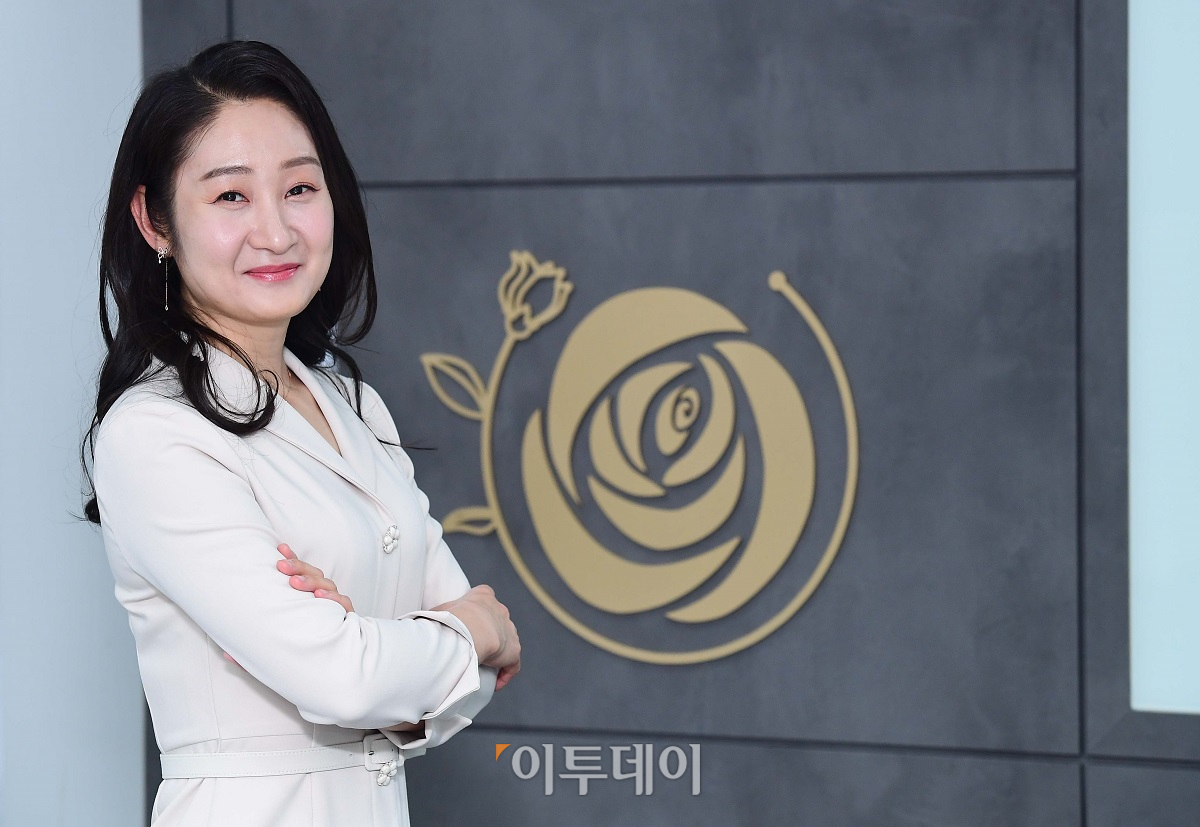 ▲'내 집 마련을 꿈꾸는 사람들'(내꿈사)을 운영하는 정숙희(필명 열정로즈) 대표는 2015년 어머니를 하늘나라로 떠나보낸 뒤 본격적으로 부동산 공부를 하면서 인생이 바뀌었다고 회상했다. (신태현 기자 holjjak@)