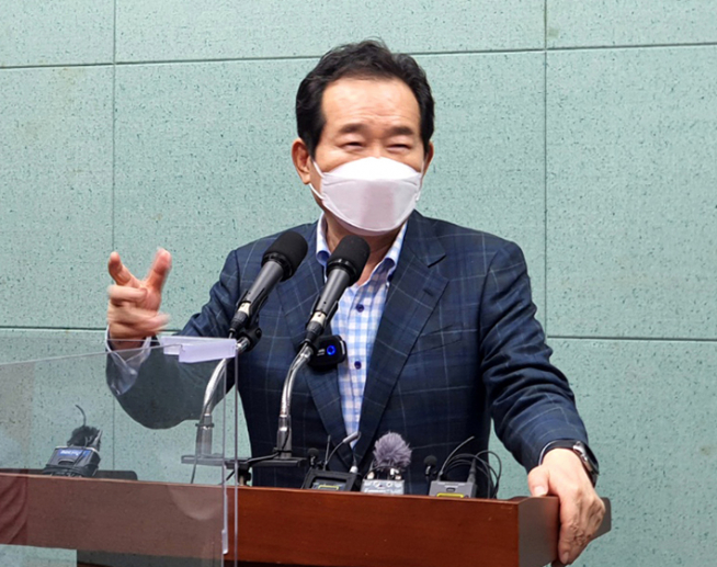 ▲더불어민주당 대권주자인 정세균 전 국무총리가 16일 전북도의회에서 기자간담회를 열고 지지를 호소하고 있다. (연합뉴스)