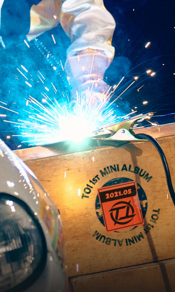 (사진 = TO1 공식 SNS)