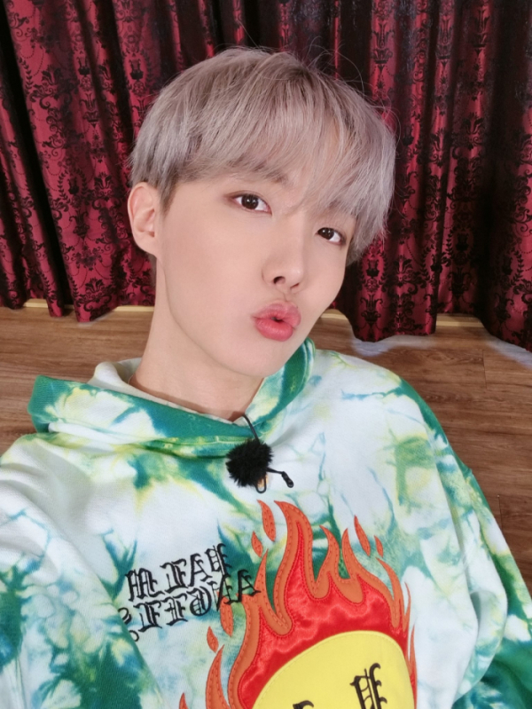 ▲제이홉(사진=방탄소년단 트위터)