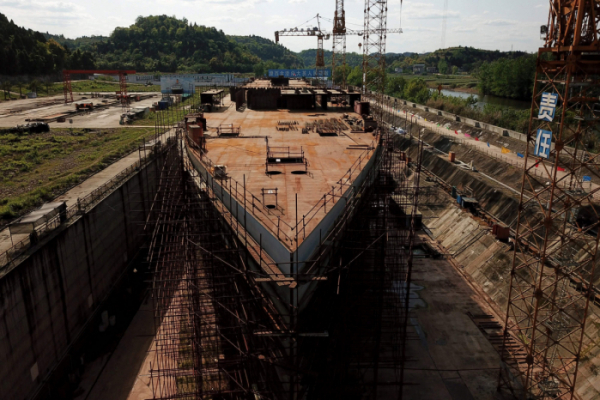 ▲중국 쓰촨성에 건설 중인 타이타닉호 복제품 모습. (AFP/연합뉴스)