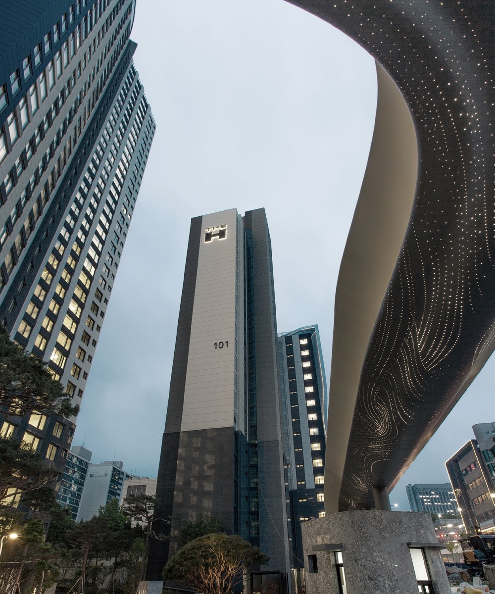 ▲'디에이치 반포 라클라스' 입구 전경 (사진제공=현대건설)