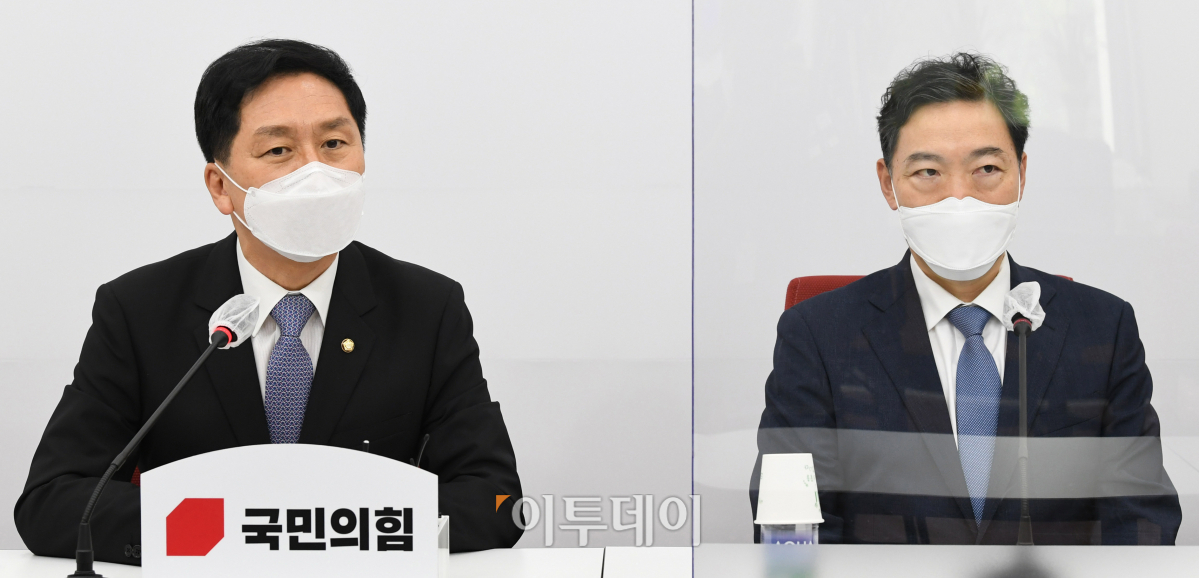 ▲김기현 원내대표(왼쪽), 김오수 검찰총장 (신태현 기자 holjjak@)