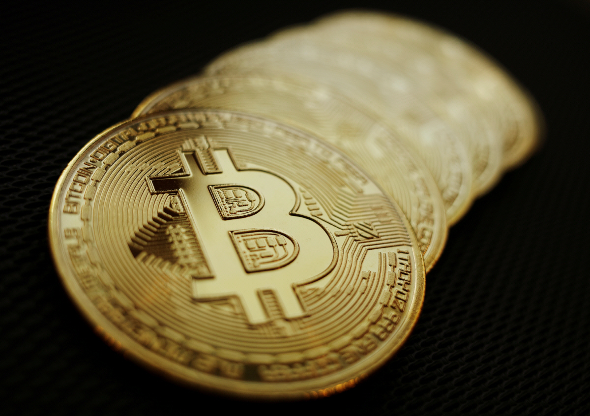 미 SEC, 비트코인 ETF 승인 또 연기...연내 승인 기대감 여전
