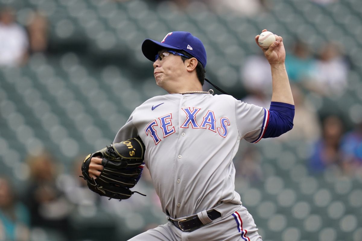 ▲텍사스 레인저스 양현종이 지난달 30일(현지시각) 미국 워싱턴주 시애틀의 T-모바일 파크에서 열린 2021 메이저리그(MLB) 시애틀 매리너스와의 경기에 선발 등판해 1회 투구하고 있다.  (시애틀=AP/뉴시스)