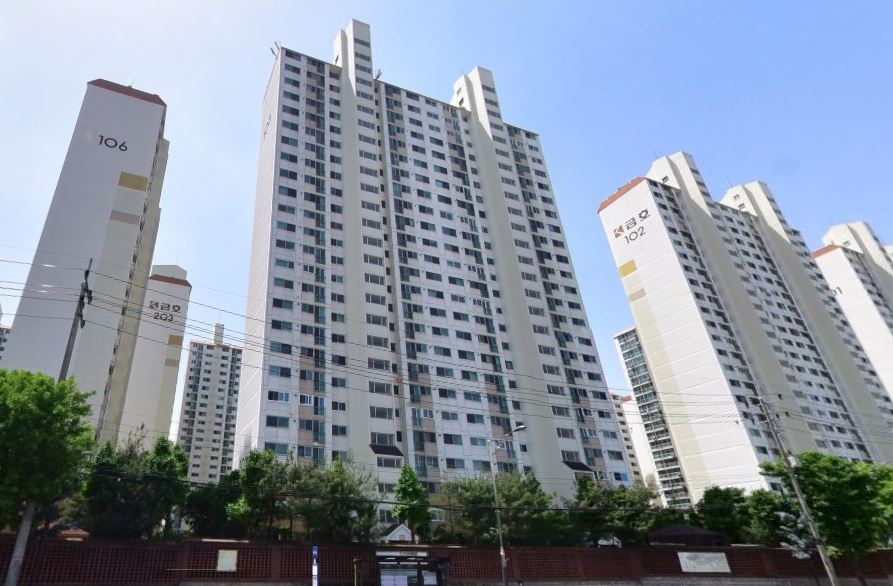 ▲인천 부평구의 한 아파트단지 전경. (출처=네이버로드뷰)