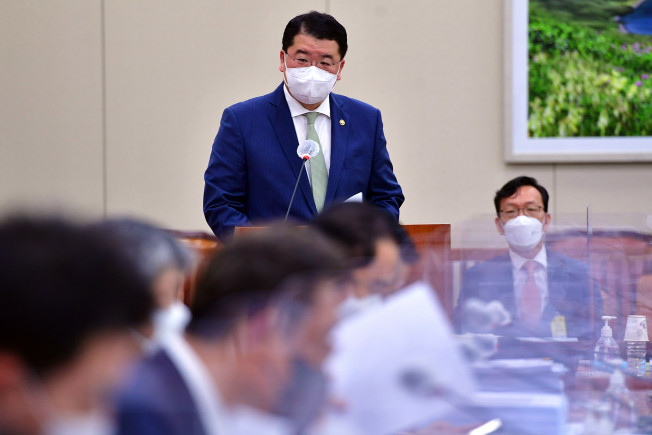 ▲최종건 외교부 1차관이 22일 국회에서 열린 외교통일위원회 전체회의에서 현안보고를 하고 있다. (연합뉴스)