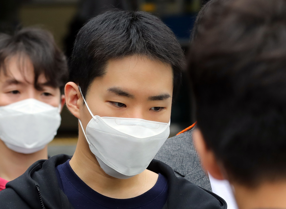 ▲여성으로 가장해 남성들과 영상 통화를 하며 촬영한 알몸 사진과 영상 등을 인터넷에 유포한 김영준(29)이 재판에 넘겨졌다. (연합뉴스)