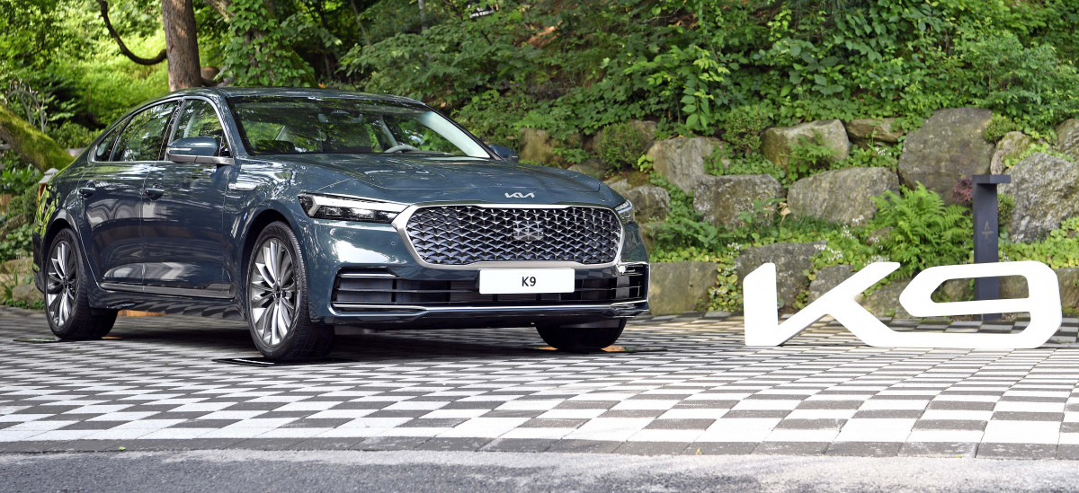 ▲새 K9은 기아의 플래그십에 모자람이 없다. 기아의 양산 모델 가운데 이 시대 가장 진보한 세단이다. (사진제공=기아)