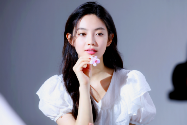 ▲우다비(사진 = n.CH엔터테인먼트, 하이트 진로 제공)