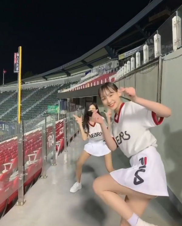 ▲박현빈 '한판뜨자' 챌린지 도전 정희정 치어리더(사진=정희정 인스타그램)