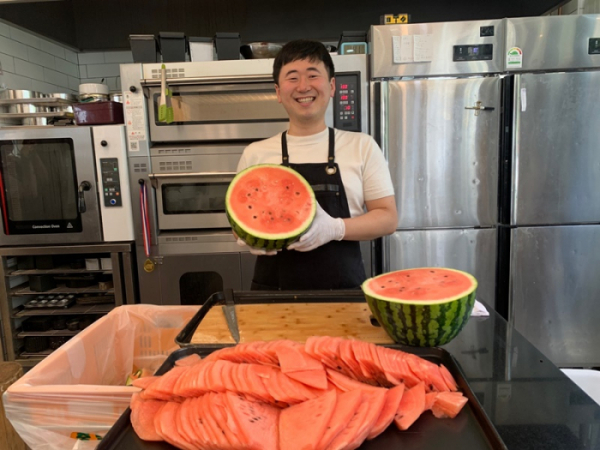 ▲제주도 수박썰기 달인(사진제공=SBS)