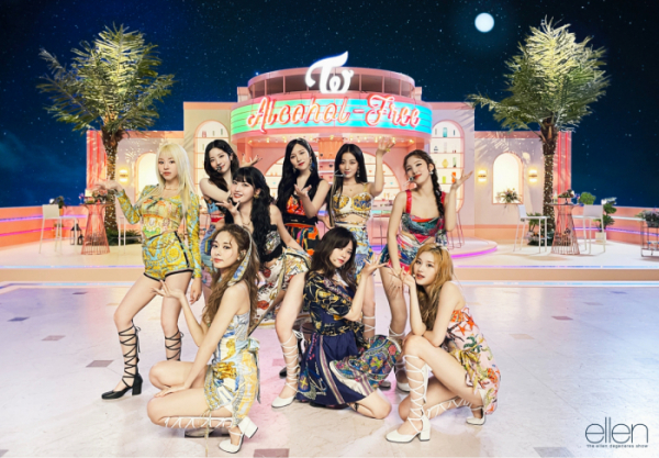 ▲트와이스(사진제공=JYP엔터테인먼트)