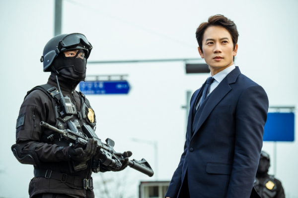 ▲‘악마판사’ 지성(사진제공=tvN)