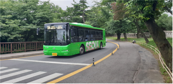 ▲남산공원 녹색순환버스 주행 모습. (사진제공=서울시)