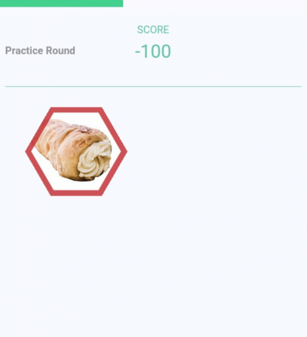 ▲'Restrain' 앱에서 다이어트에 좋지 않은 음식을 탭하지 않는 게임이 진행되고 있다. (애플리케이션 캡처)