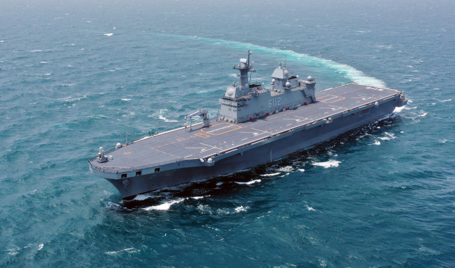 ▲마라도함. 한진중공업은 지난달 24일 부산 영도조선소에서 방위사업청과 해군, 조선소 관계자 등이 참석한 가운데 마라도함의 인도서명식을 가졌다고 밝혔다. (사진제공=한진중공업)