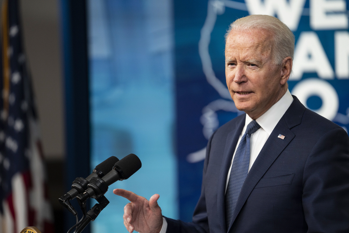 ▲조 바이든 미국 대통령이 6일(현지시간) 백악관에서 코로나19 백신 접종 추가 구상을 설명하고 있다. 워싱턴D.C./EPA연합뉴스