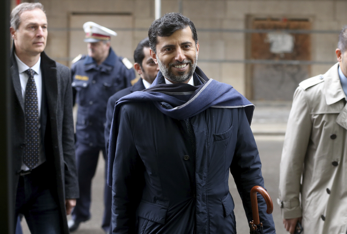 ▲아랍에미리트(UAE)의 수하일 알-마즈루이 에너지산업부 장관이 지난해 3월 6일(현지시간) 오스트리아 빈에서 열린 OPEC 회의에 참석하고 있다. 빈/AP뉴시스