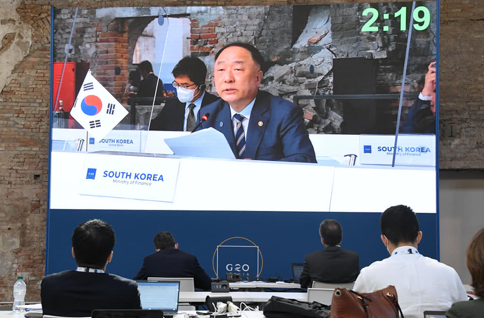 (사진= 홍남기 부총리 페이스북.)