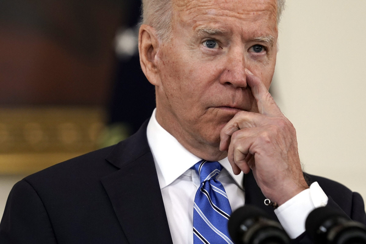 ▲조 바이든 미국 대통령이 19일(현지시간) 백악관에서 연설을 준비하고있다. 워싱턴D.C./EPA연합뉴스
