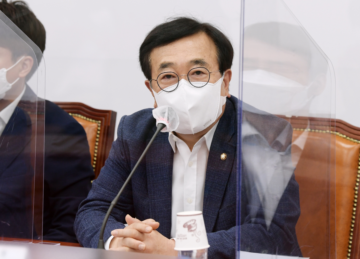 ▲서병수 국민의힘 경선준비위원장이 21일 오전 서울 여의도 국회에서 열린 당 대표-중진의원 연석회의에서 발언하고 있다. (연합뉴스)