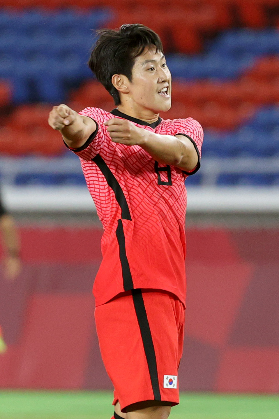 ▲28일 오후(현지시간) 일본 요코하마 국제종합경기장에서 열린 2020 도쿄올림픽 남자축구 B조 3차전 대한민국과 온두라스의 경기, 대한민국 이강인이 골을 넣은 뒤 세리머니를 하고 있다. (뉴시스)