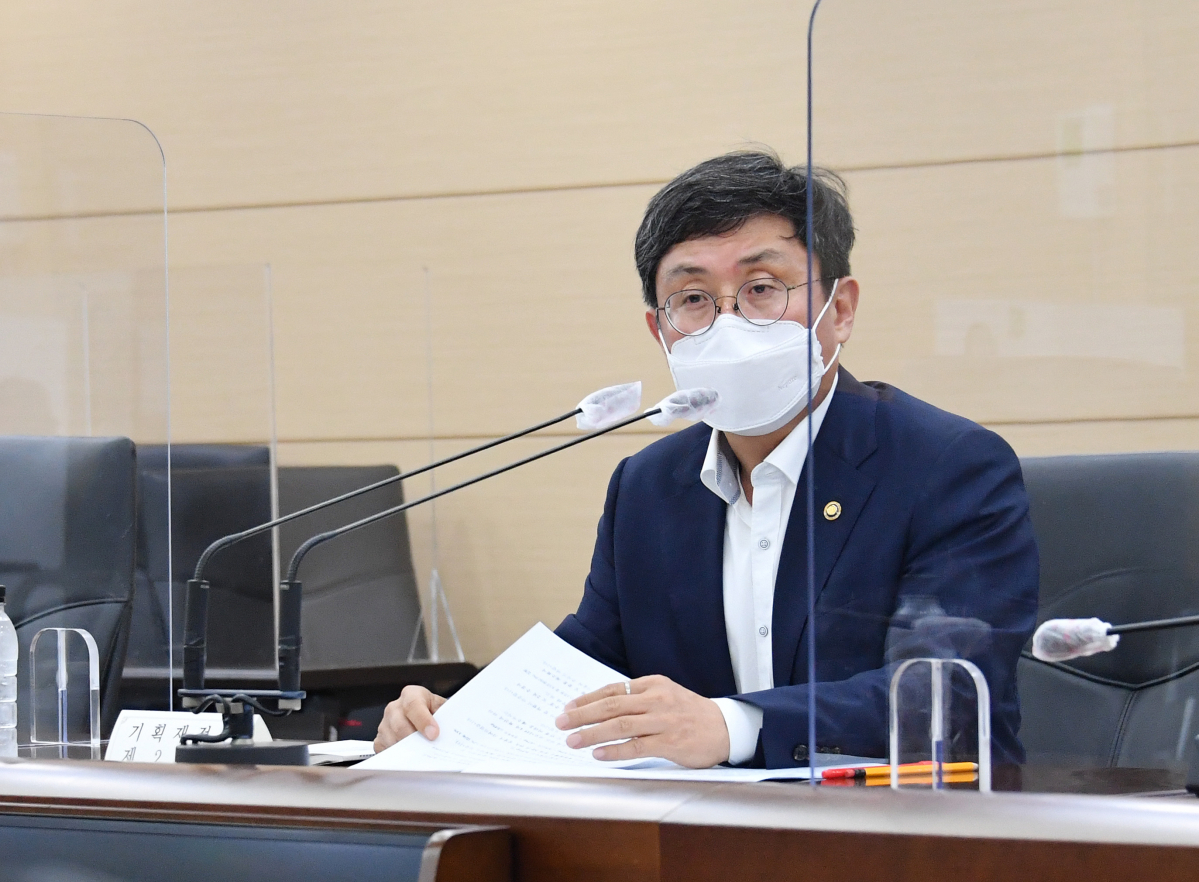 ▲안도걸 기획재정부 차관이 7월 29일 정부세종청사에서 열린 '재정관리점검회의'에서 모두발언을 하고 있다. (사진제공=기획재정부)