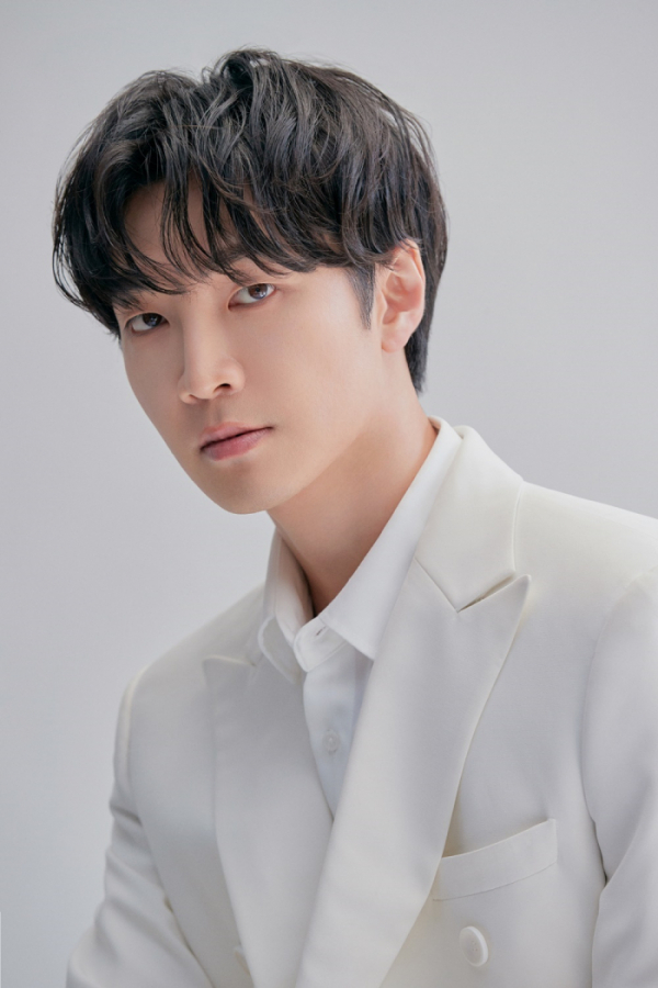▲홍진호(사진 = 유니버설뮤직 제공)