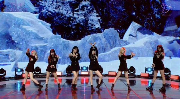 ▲에버글로우(사진 = 위에화엔터테인먼트 제공)