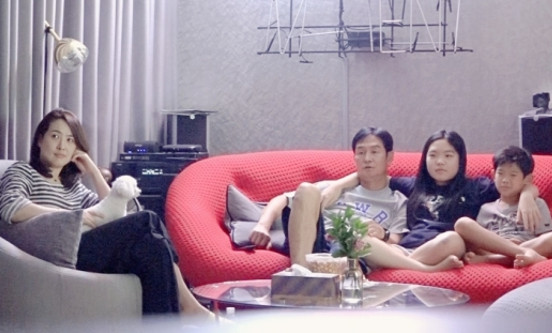 ▲‘와이프 카드 쓰는 남자’ 최용수(사진제공=TV조선)