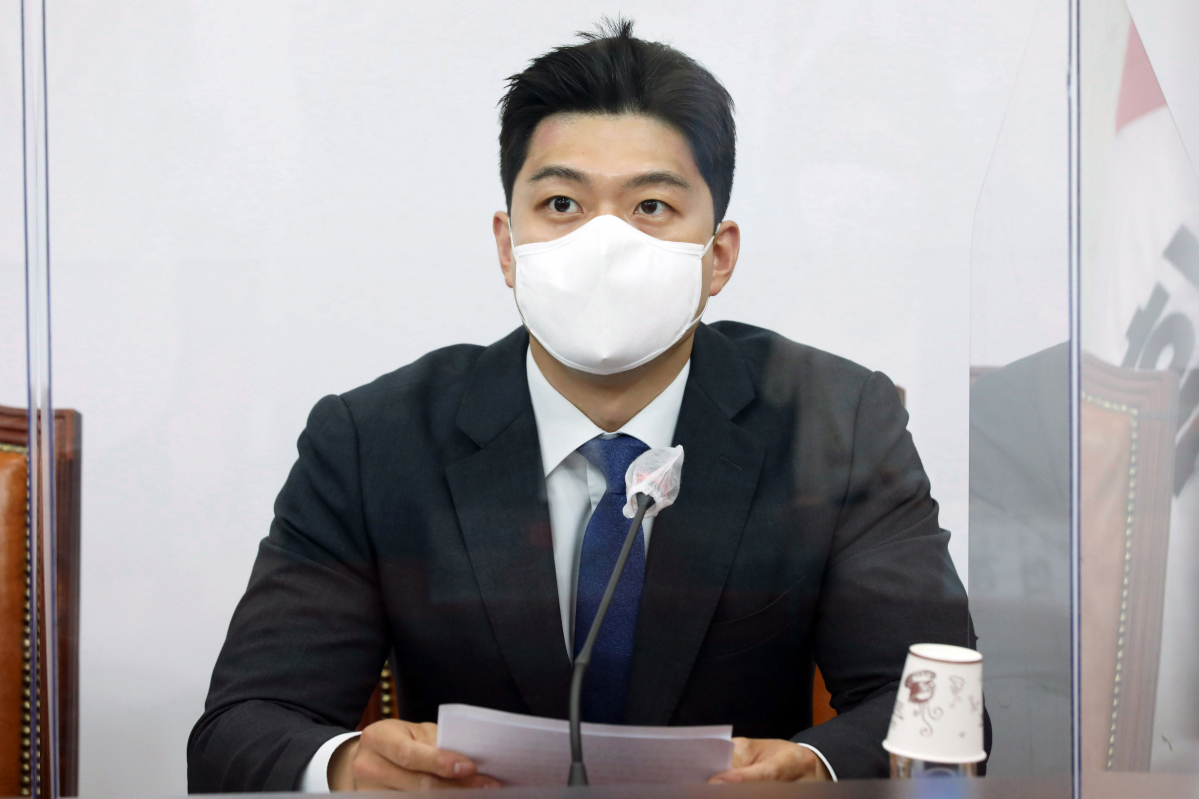 ▲김용태 국민의힘 청년최고위원이 28일 서울 여의도 국회에서 열린 최고위원회의에서 발언하고 있다. (국회사진취재단)