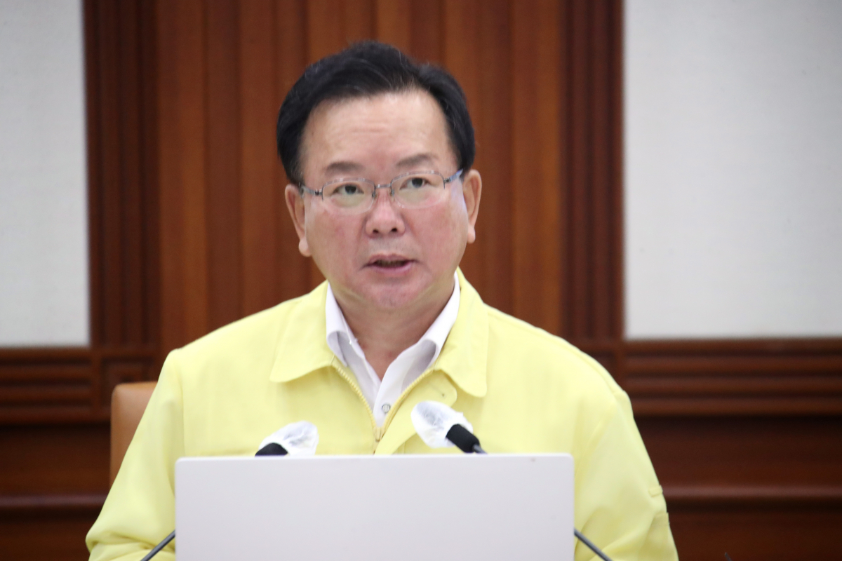 ▲김부겸 국무총리가 코로나19 대응 중앙재난안전대책본부(중대본) 회의를 주재하고 있는 모습. (연합뉴스)