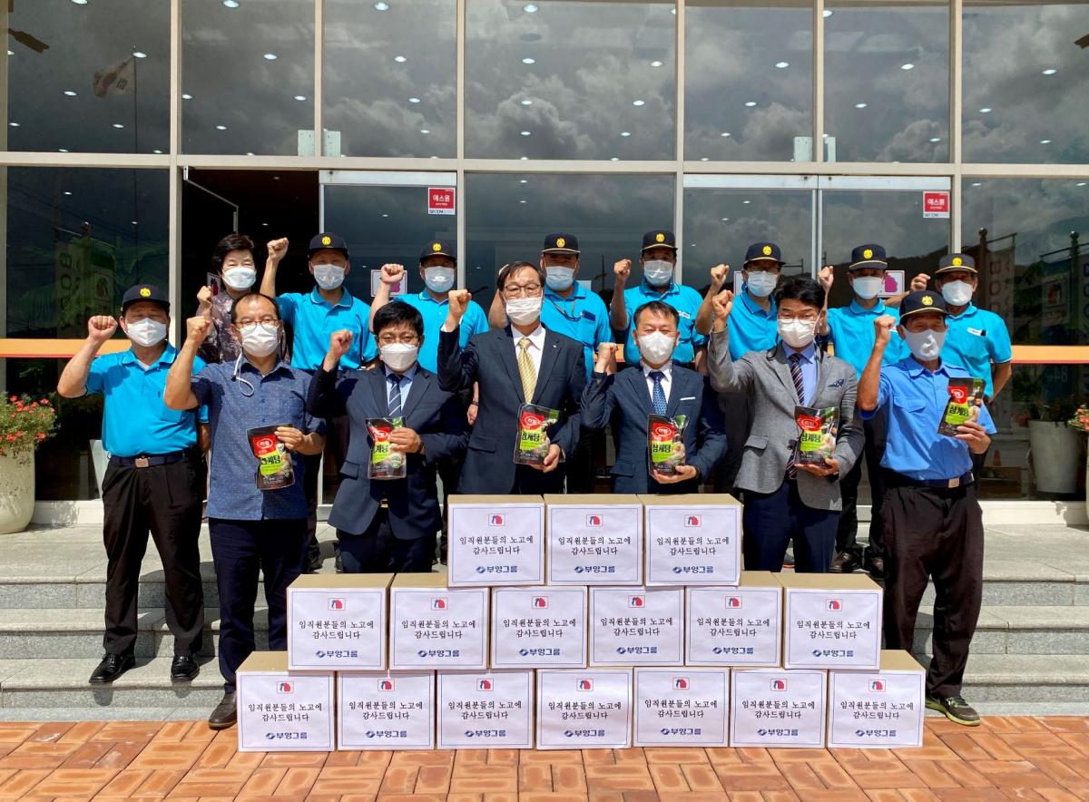 ▲부영그룹은 10일 말복을 맞아 계열사 임직원과 그룹 건설현장 노동자에게 삼계탕 세트 총 9300여 개를 선물했다. (자료제공=부영그룹)