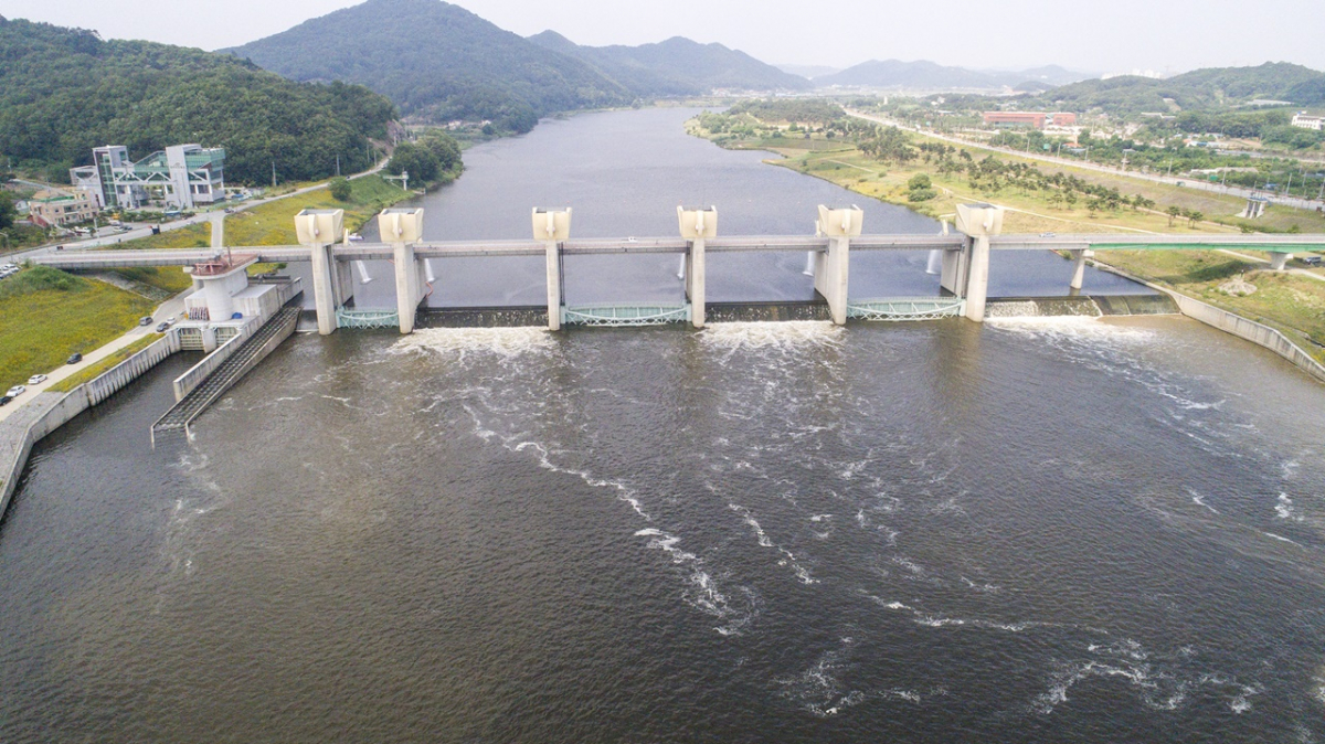 ▲상시 개방 중인 금강 공주보. (뉴시스)