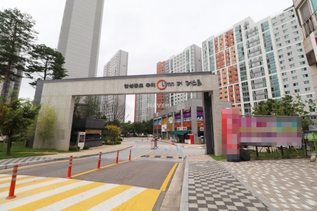 ▲경기 안성시 공도읍 '안성공도 우미린더퍼스트' 전경. (네이버부동산)