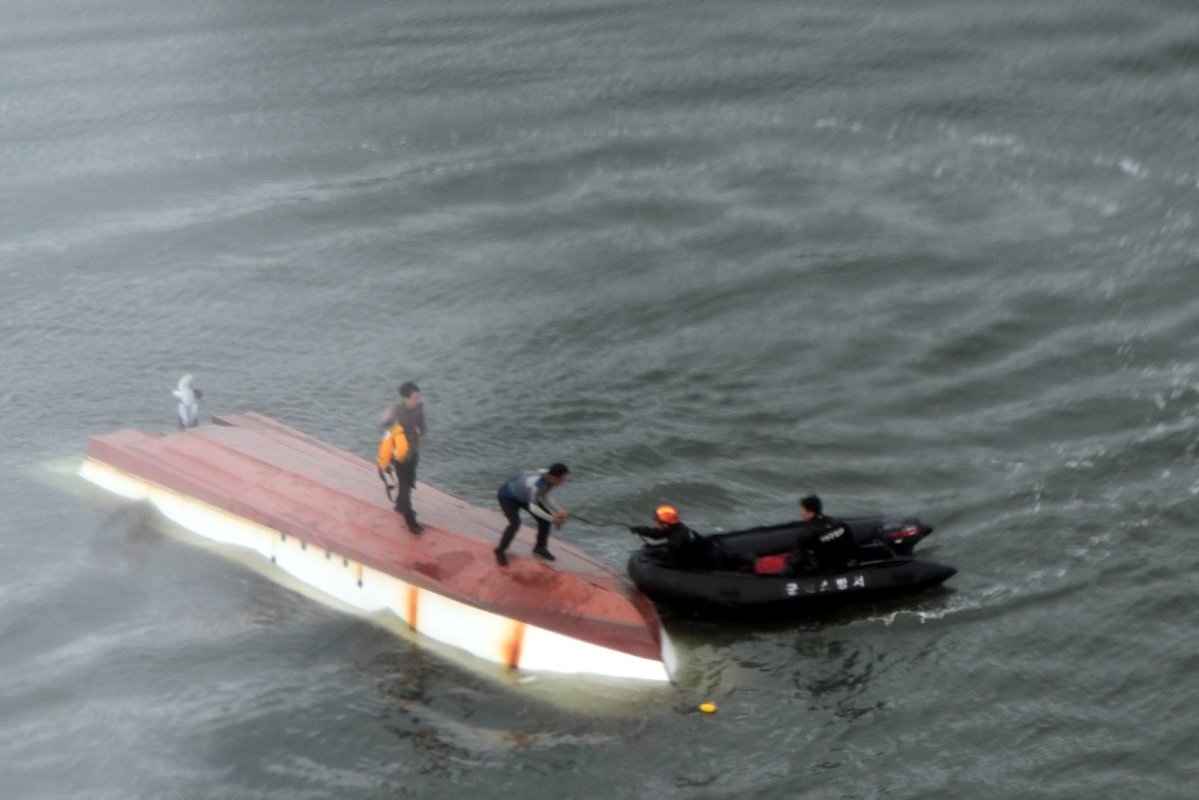 (사진= 전북 군산해양경찰서 제공)