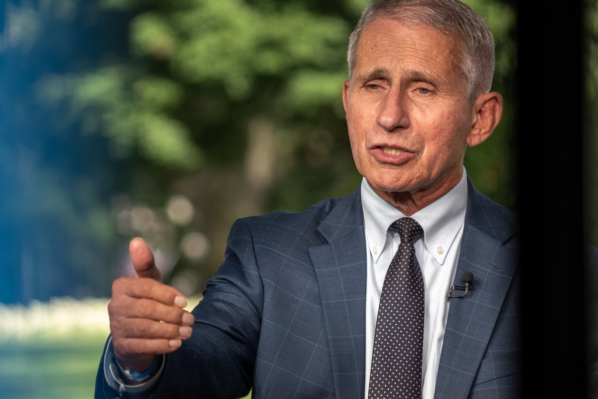 ▲앤서니 파우치 미국 국립알레르기·전염병연구소(NIAID) 소장이 18일(현지시간) 백악관에서 NBC뉴스와 인터뷰하고 있다. 워싱턴D.C./UPI연합뉴스