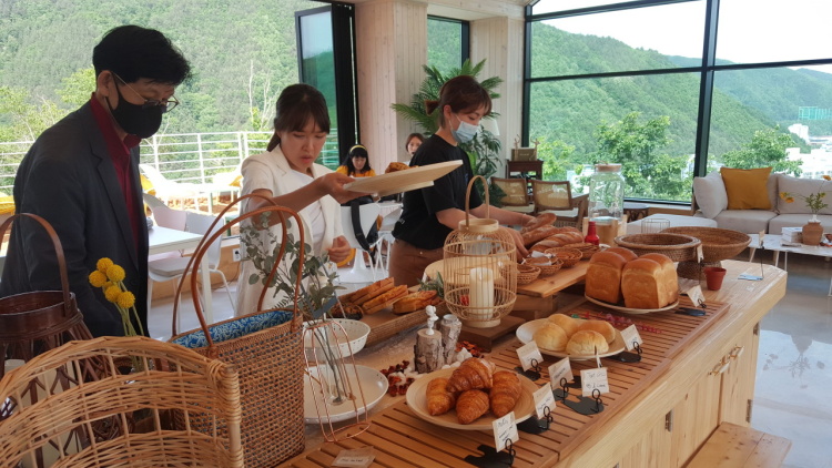 (출처=네이버 '몽토랑 산양목장' 업체제공사진)