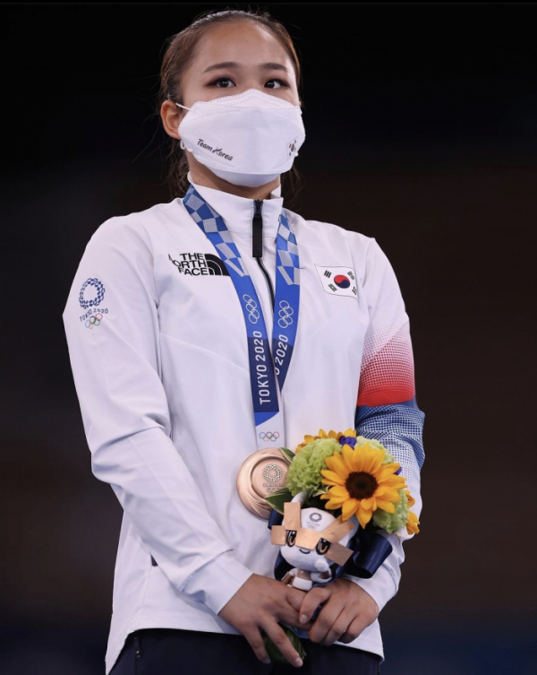 ▲2020도쿄올림픽 기계체조 여자 개인종목 도마에서 동메달을 획득한 여서정 선수.(대한민국 올림픽 공식 인스타그램 계정)