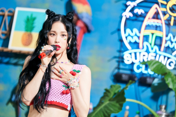 ▲유하(사진 = 유니버설뮤직 제공)