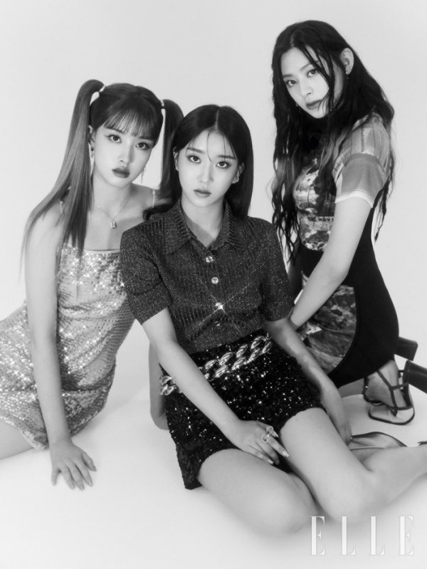 ▲스테이씨(사진 = 패션 매거진 ‘엘르’ 9월호)