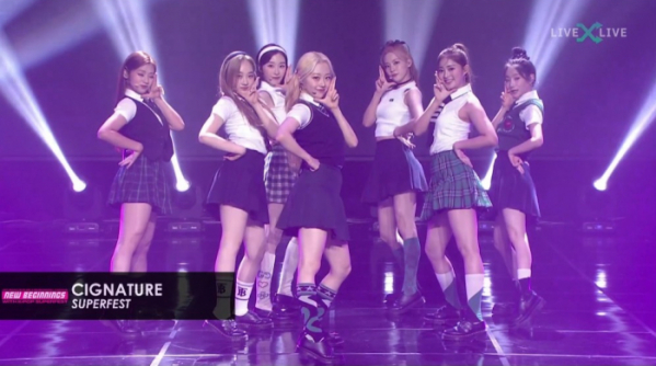 ▲시그니처(사진 = LiveXLive )