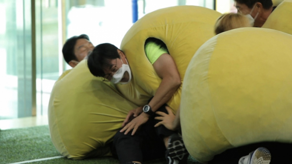 ▲‘와이프 카드 쓰는 남자’(사진제공=tvN)